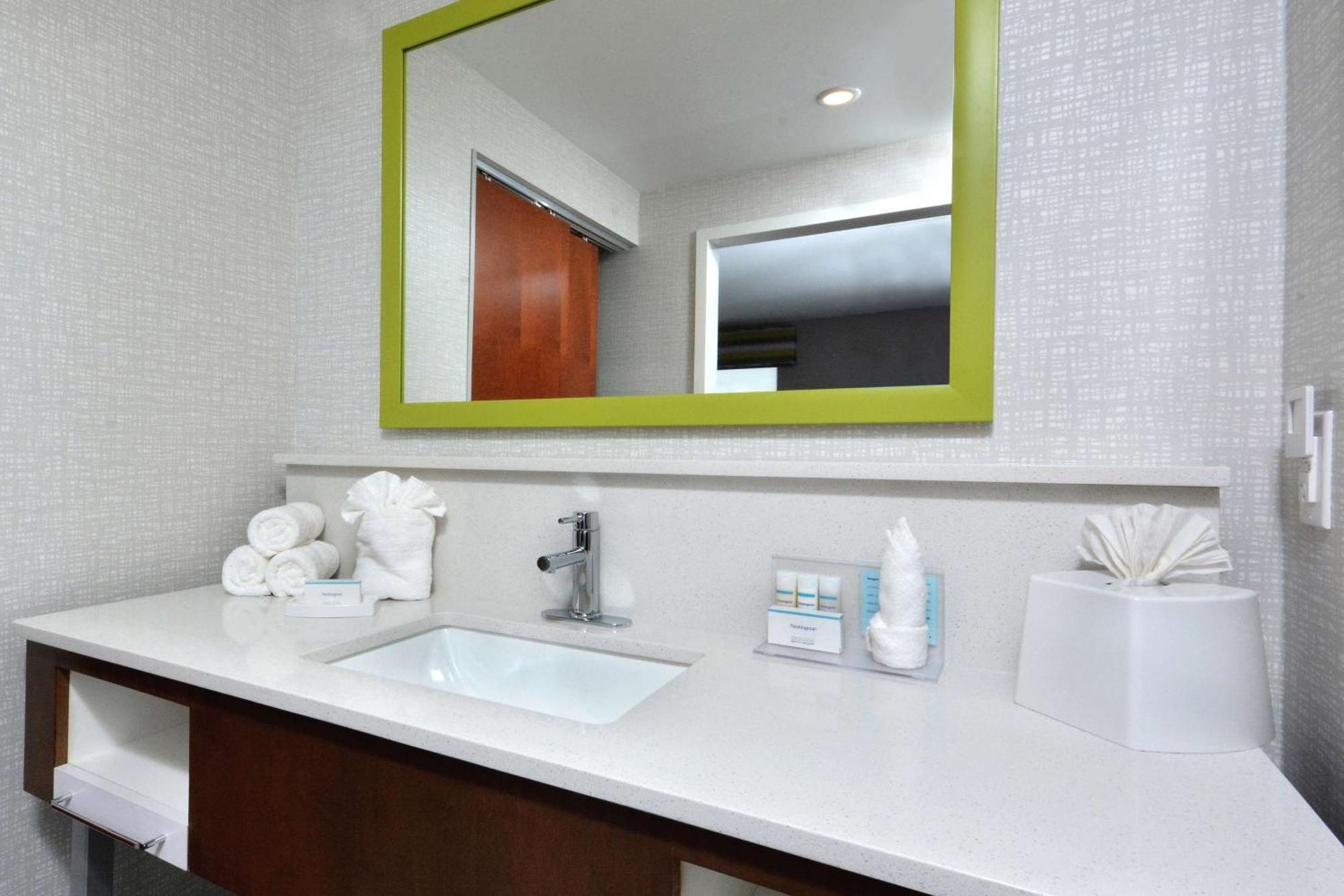 Hampton Inn & Suites Charlotte North I 485 Εξωτερικό φωτογραφία